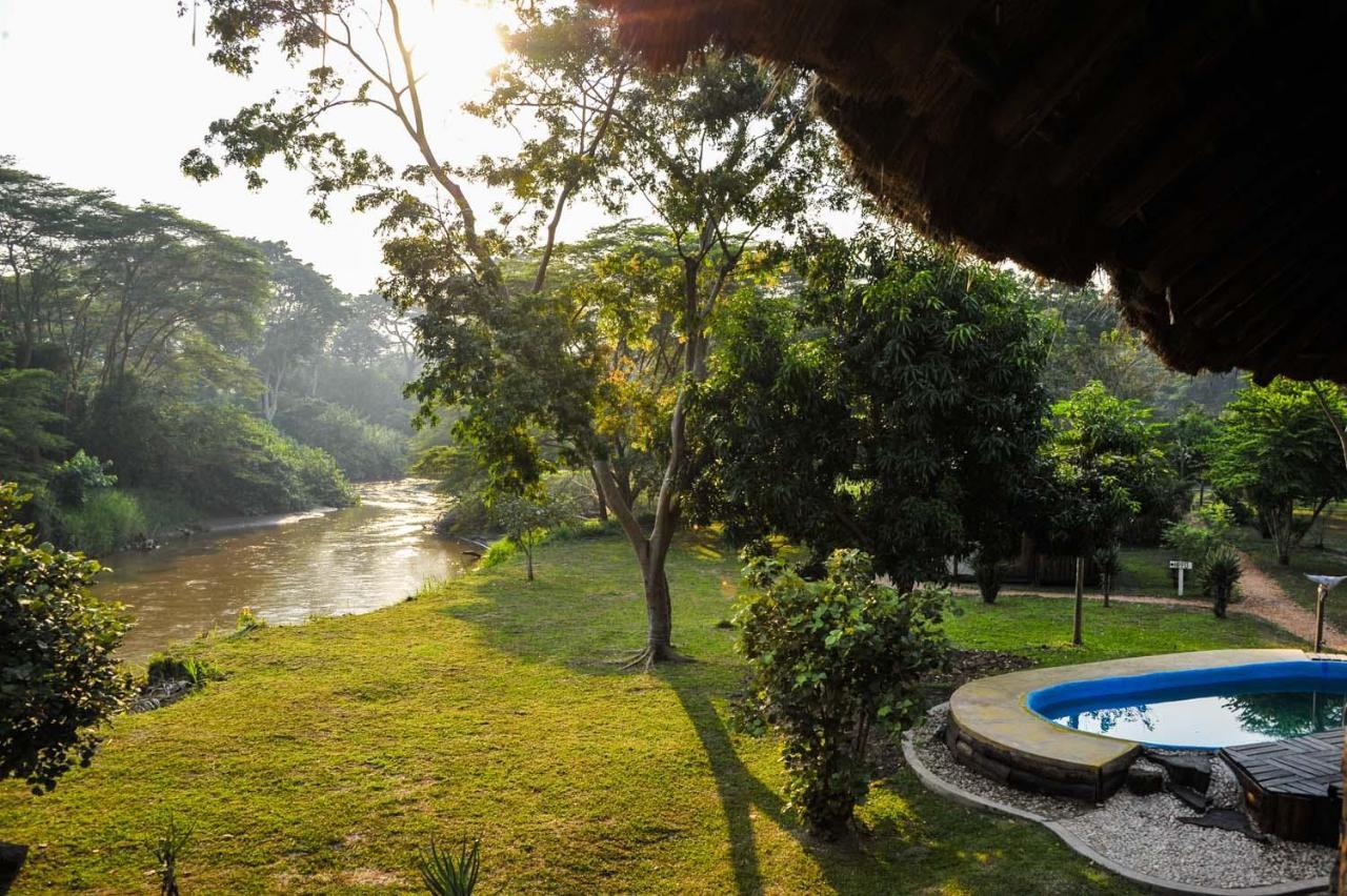 Bullbush River Camp Kihihi ภายนอก รูปภาพ