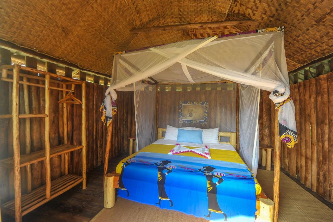 Bullbush River Camp Kihihi ภายนอก รูปภาพ