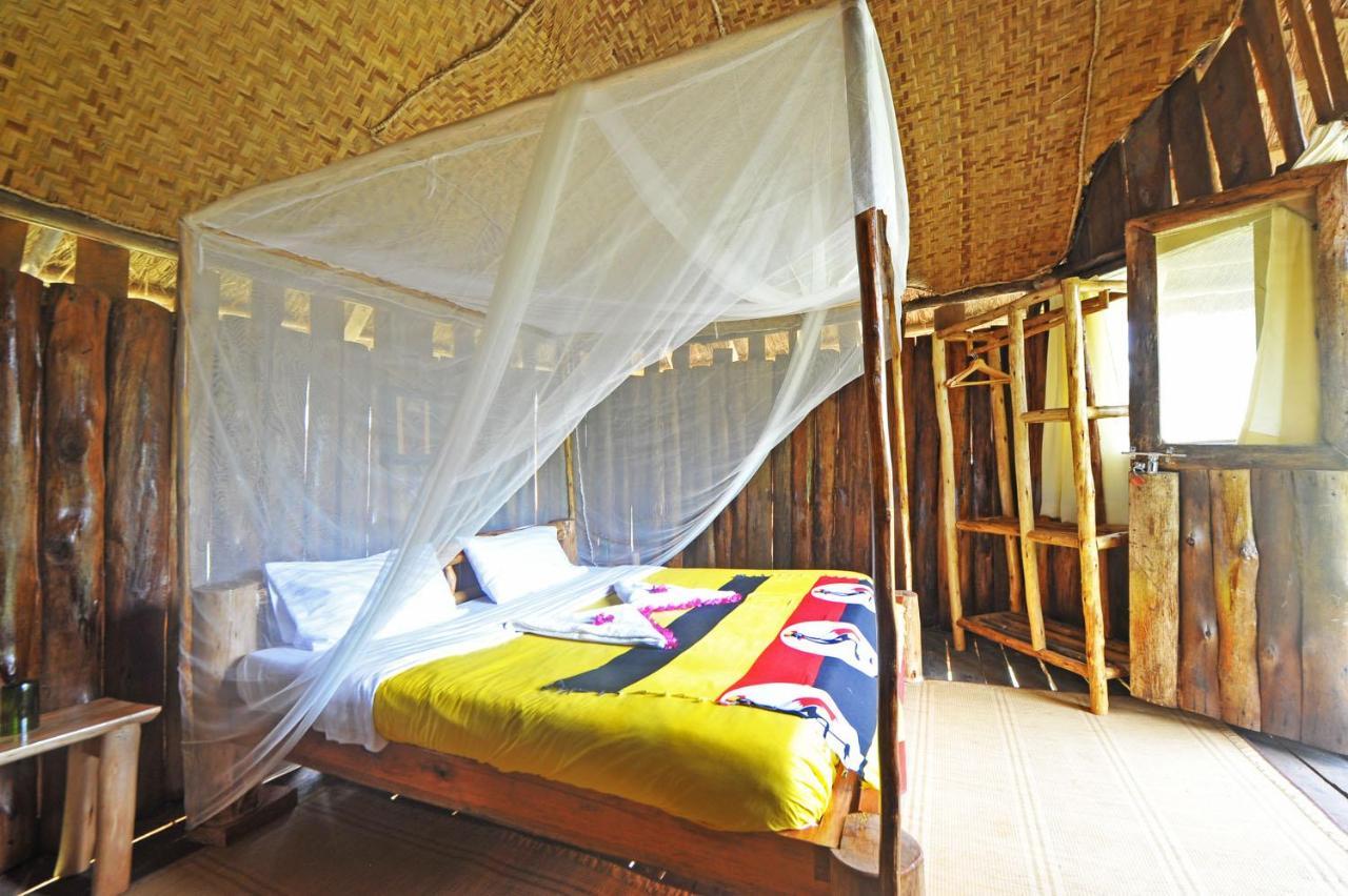 Bullbush River Camp Kihihi ภายนอก รูปภาพ